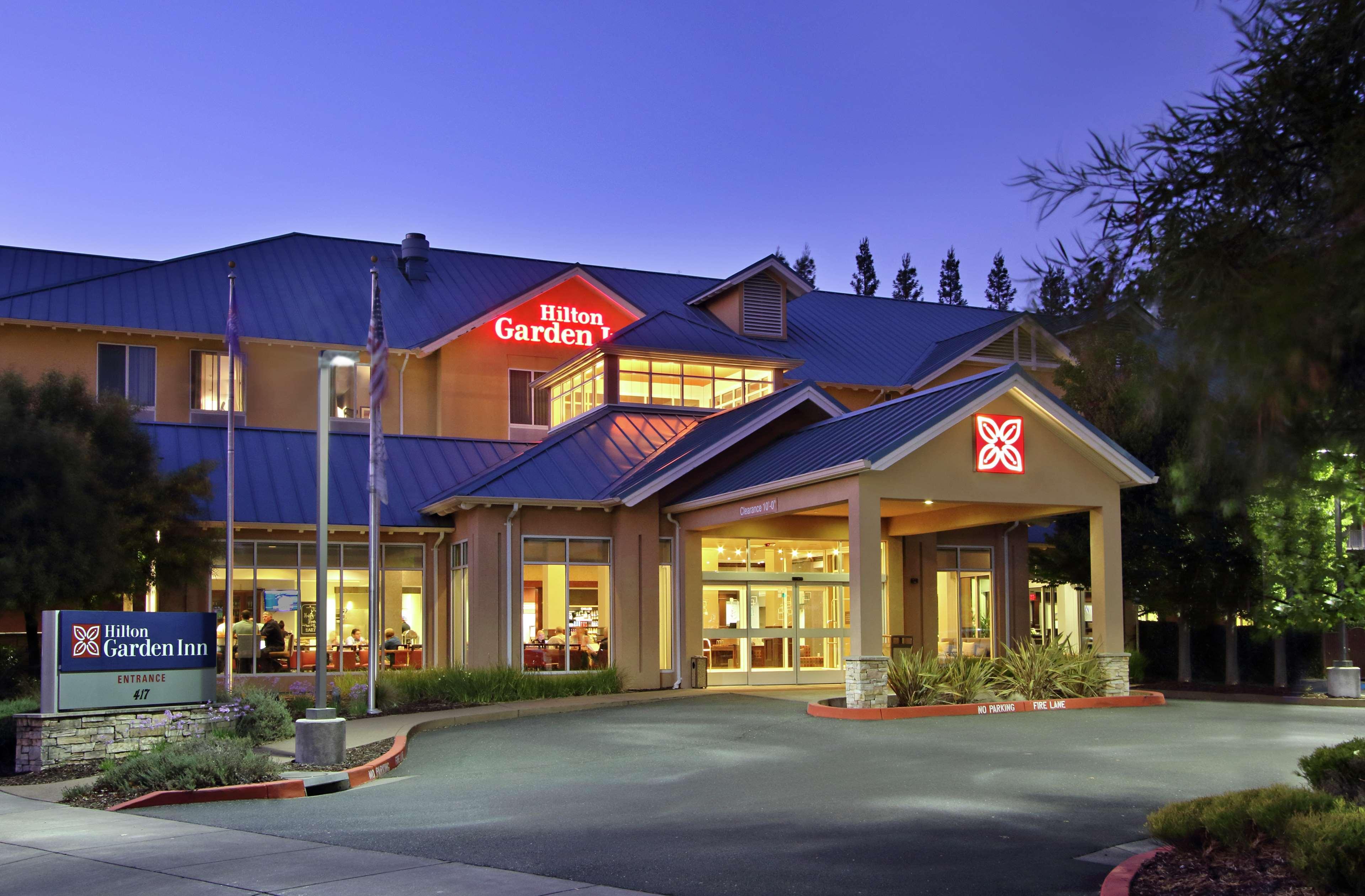 Hilton Garden Inn Sonoma County Airport Santa Rosa Exterior photo